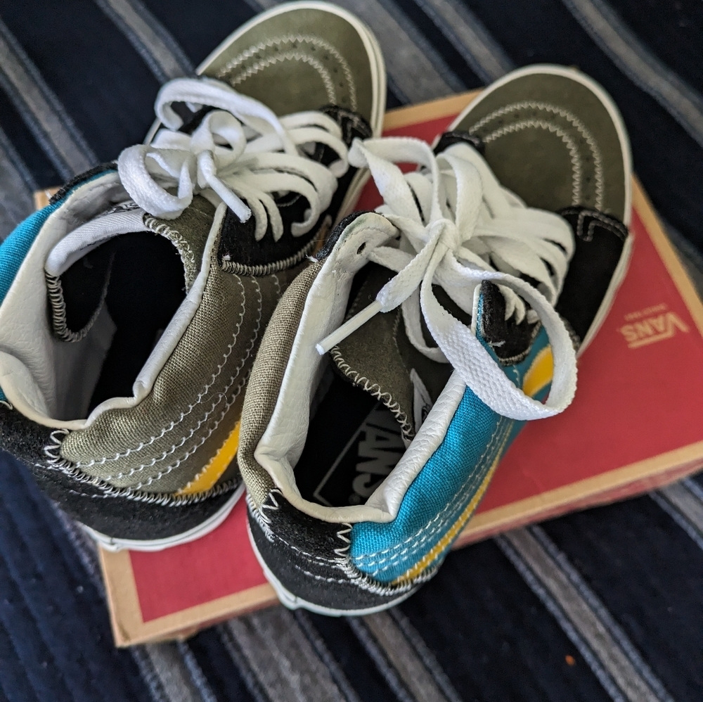 Vans SK8 HI Zig Zag Multi Blue Green Suede Canvas Women 6 VN0A4BV619Y 042024 - Picture 7 of 8